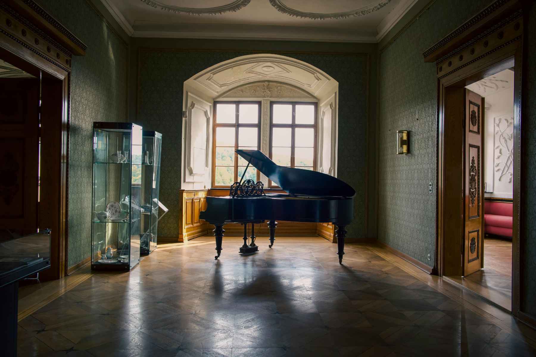 moving a piano with professional furniture movers